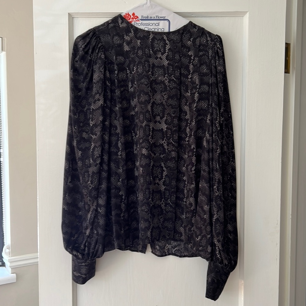 Anine Bing silk snakeskin print blouse. Size XS